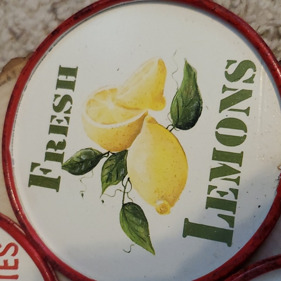 Kathy Hatch Collection Fruit Label Design Coasters Set of 4 Round Metal - Picture 5 of 7